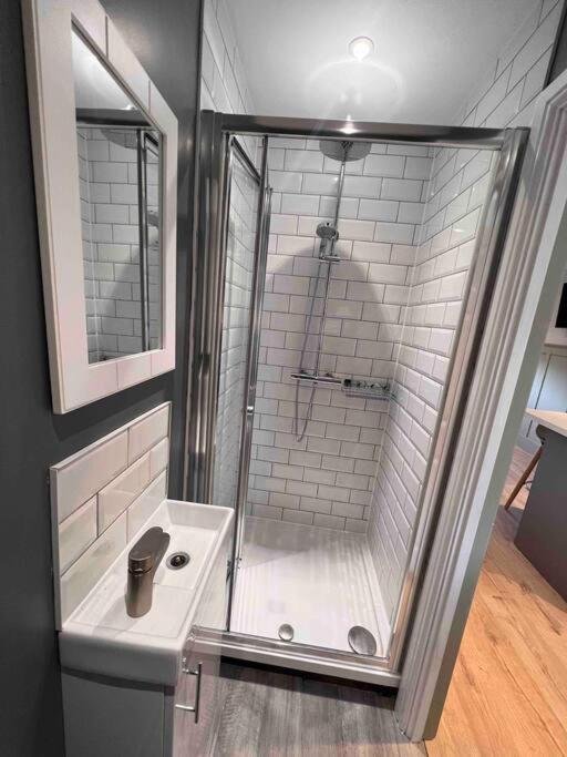 Seaview 1 Bed Open Condo - Free Parking Brighton Ngoại thất bức ảnh